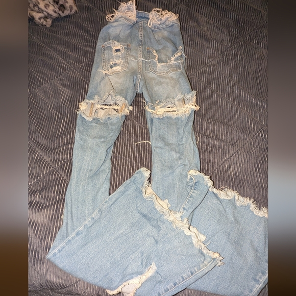 AKIRA distressed flare jeans - Picture 2 of 4